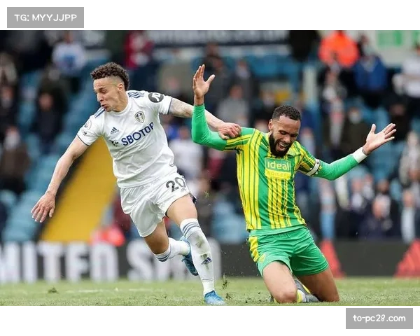 利兹联主场三比一力克诺丁汉森林 保级形势稍有好转